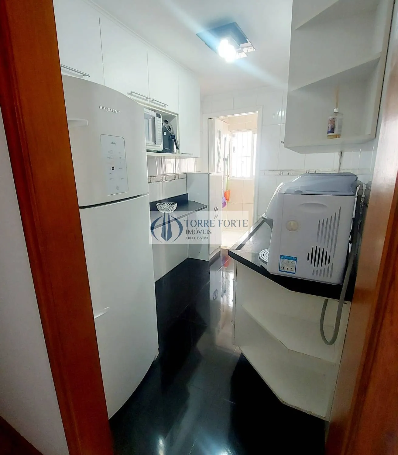 Imagem Apartamento Mobiliado com 2 Dormitórios e 1 Vaga na Vila Ema