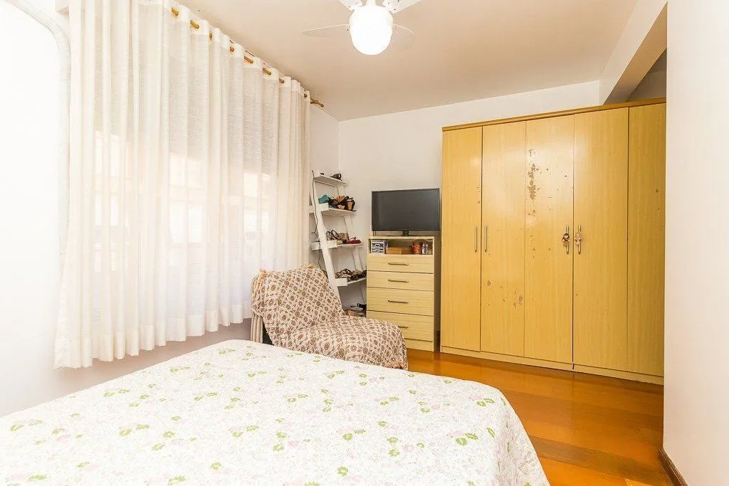 Imagem apartamento com 82 m² de área privativa e vaga no bairro Petrópolis