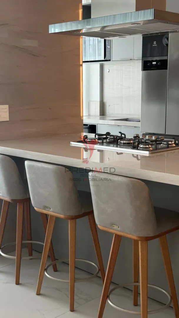 Imagem Luxo e Exclusividade na Meia Praia: Apartamento Mobiliado no Garden Square Residence