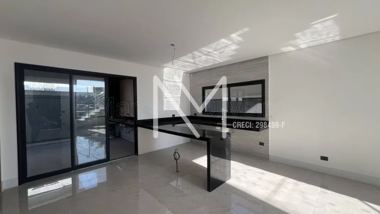 Imagem Casa Sobrado à venda 4 Quartos 4 Suítes 258m² Condomínio - Bairro Floresta