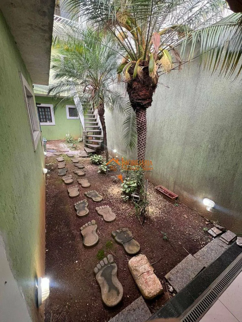 Imagem Casa com 4 dormitórios à venda, 240 m² por R$ 899.000,00 - Jardim Bela Vista - Guarulhos/SP
