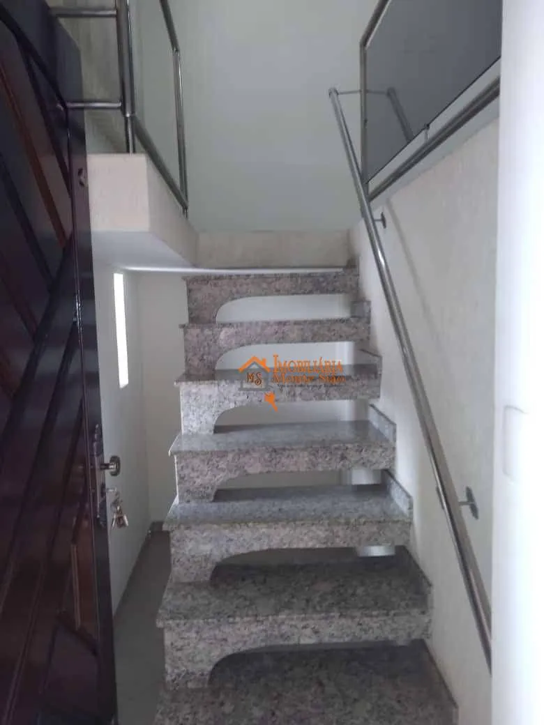 Imagem Casa com 3 dormitórios à venda, 170 m² por R$ 710.000,00 - Jardim Pinhal - Guarulhos/SP