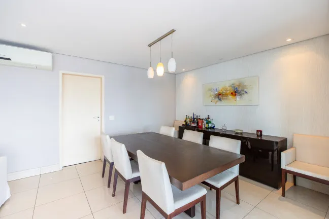 Imagem Apartamento com 4 Quartos à Venda, 223 m² em Campo Belo - São Paulo