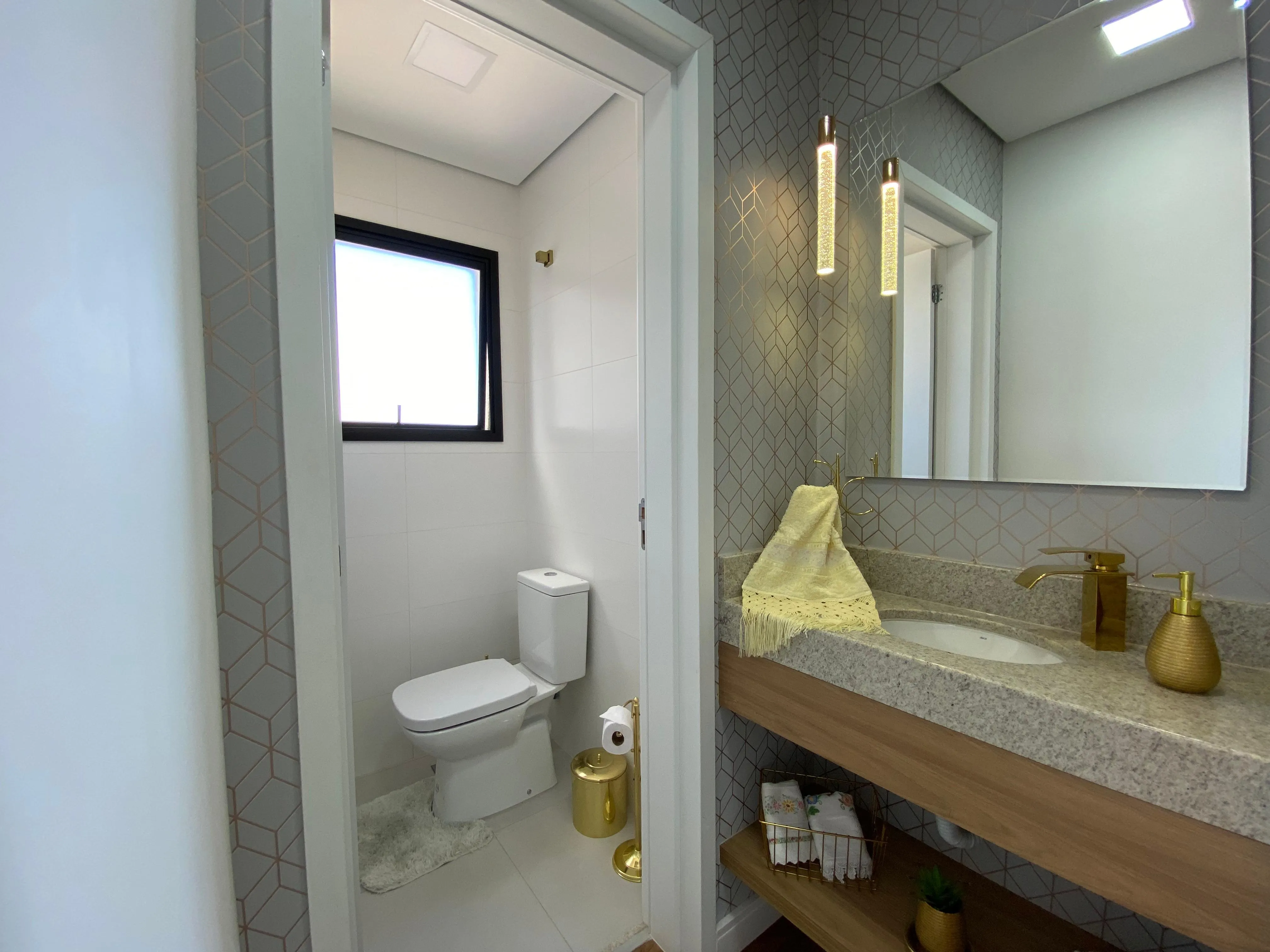 Imagem Luxuoso Duplex de 129m² com Vista Panorâmica em Sorocaba: Três Suítes, Sacada Gourmet e Condomínio de Alto Padrão