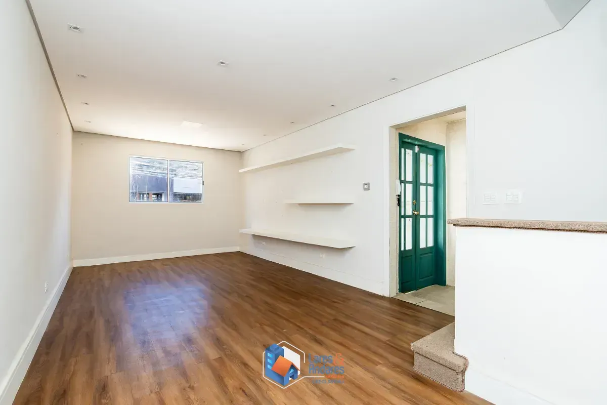 Imagem Sobrado para venda em Jardim das Acácias com 2 quartos, 100m²