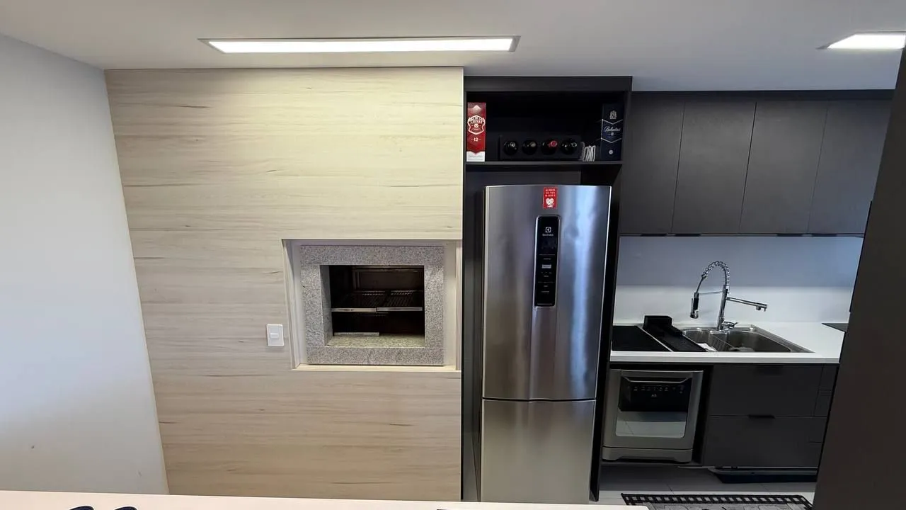 Imagem Apartamento mobiliado de 3 dormitórios com suíte e 2 vagas no Petrópolis