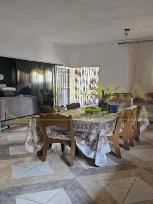 Imagem Terreno com 4 casas em Osasco: 355m², 9m frente, desocupado