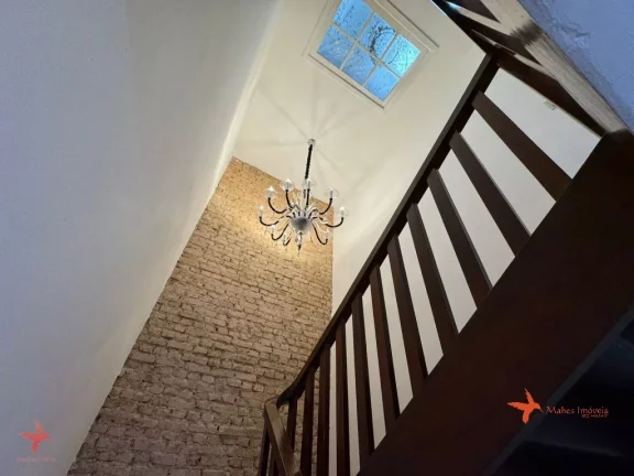 Imagem Casa para locação em Pinheiros, São Paulo-SP: 5 quartos, 5 salas, 2 banheiros, 2 vagas de garagem, 190m de área.