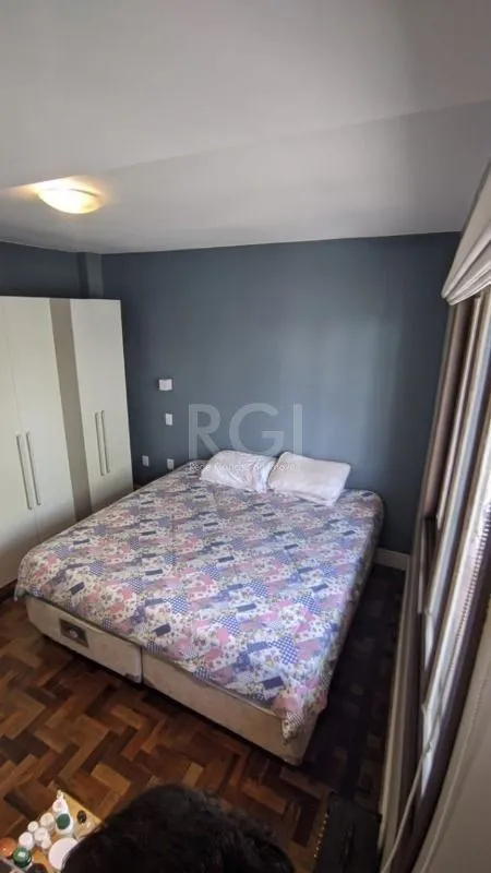 Imagem Apartamento para Venda - 60.5m², 1 dormitório, 2 vagas locadas no prédio - Floresta