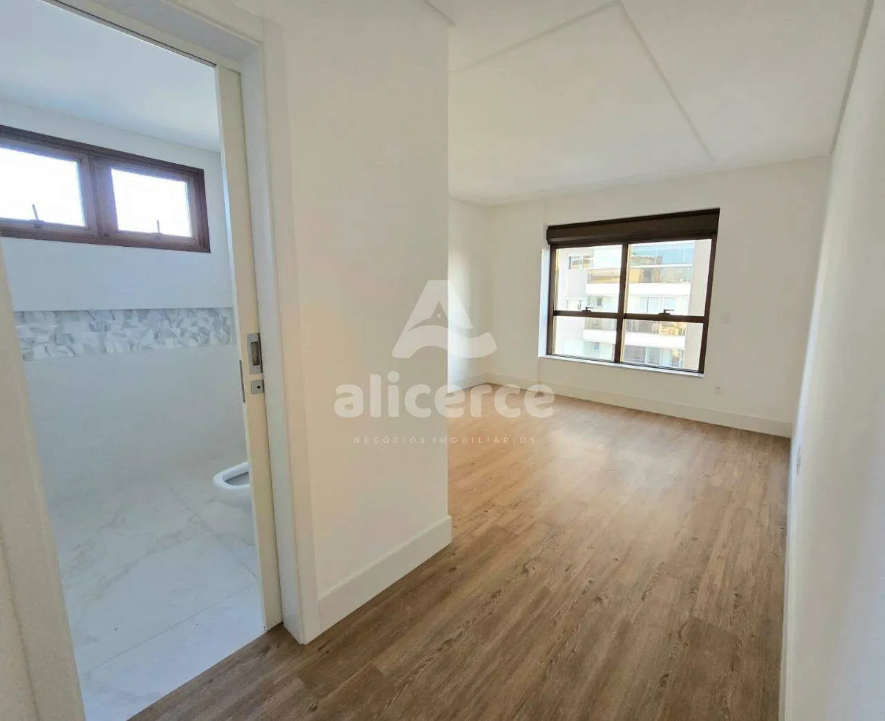 Imagem Alto Padrão | 3 Suítes | 2 Vagas | Oferta Exclusiva por Tempo Limitado