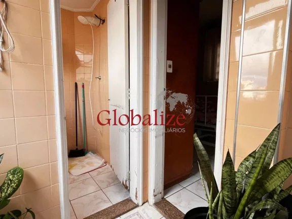 Imagem Apartamento à venda com 100m², 2 quartos, garagem fechada, dependência completa por R$480.000,00 na Ponta da Praia em Santos