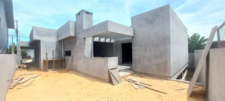 Imagem Linda Casa à Venda em Campo Duna, Garopaba-SC: Conforto, Segurança e Lazer!