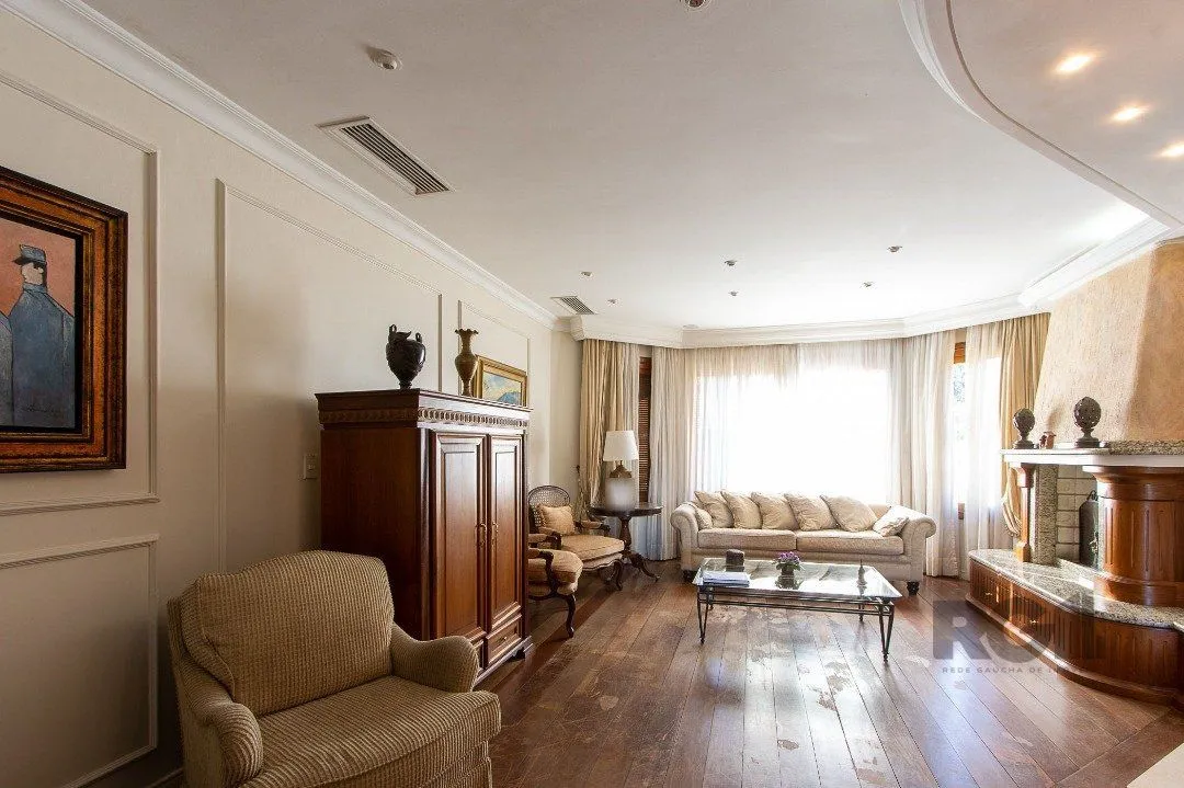 Imagem Casa para Venda - 450m², 4 dormitórios, sendo 4 suites, 5 vagas - Vila Assunção
