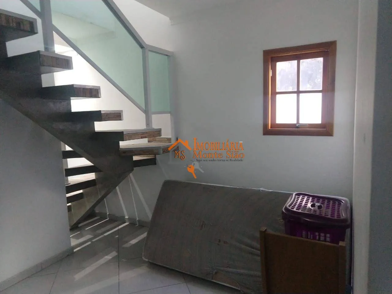 Imagem Sobrado com 3 dormitórios à venda, 176 m² por R$ 585.000,00 - Vila Rio de Janeiro - Guarulhos/SP