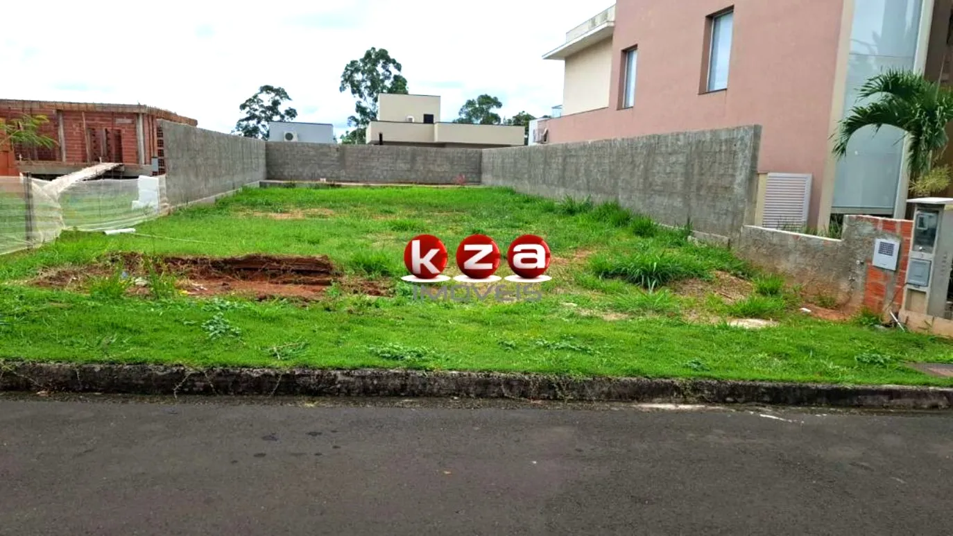 Foto do imóvel Terreno com 300m à venda em condomínio, pronto para construir, em Valinhos-SP - 300m² no Condomínio Vitta Verdi!