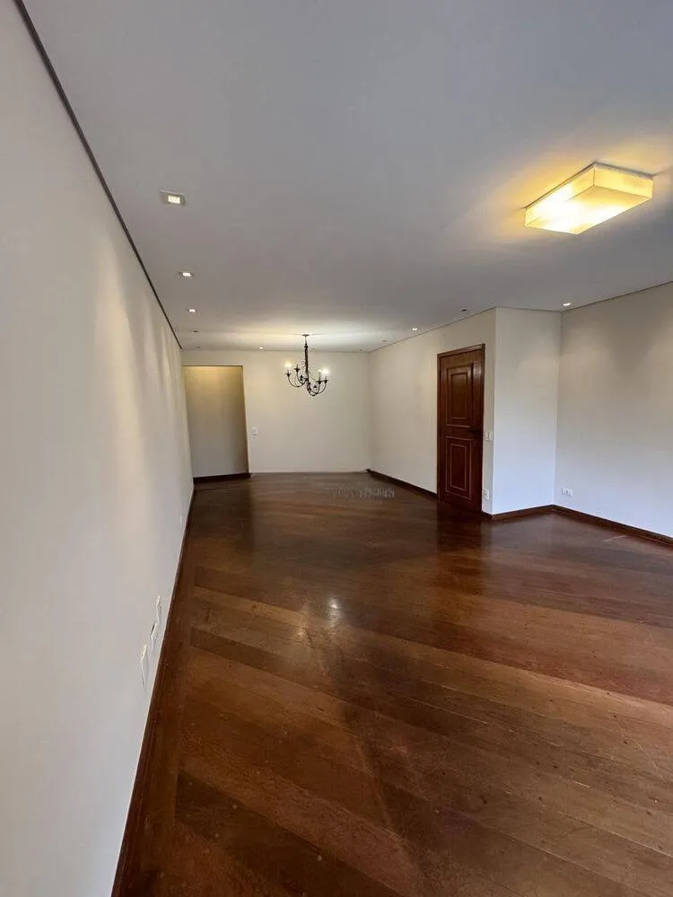 Imagem Apartamento Amplo de 160m² em Alphaville