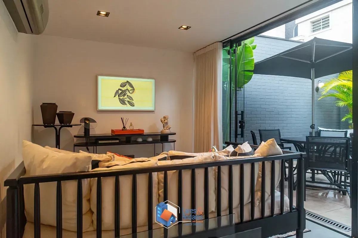 Imagem Cobertura para venda em Cerqueira César com 2 quartos, sendo 1 suíte, 143m²