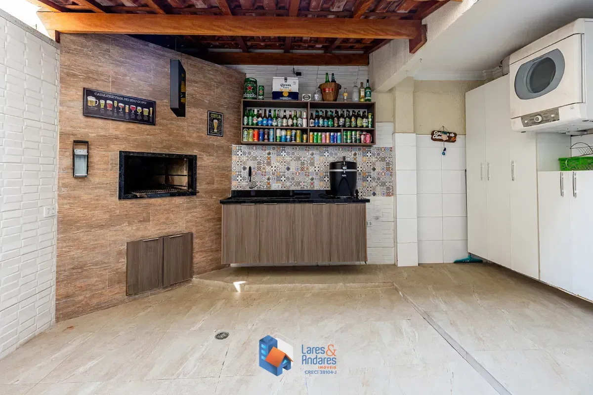 Imagem Casa para venda em Vila Gumercindo com 3 quartos, sendo 3 suítes, 165m²