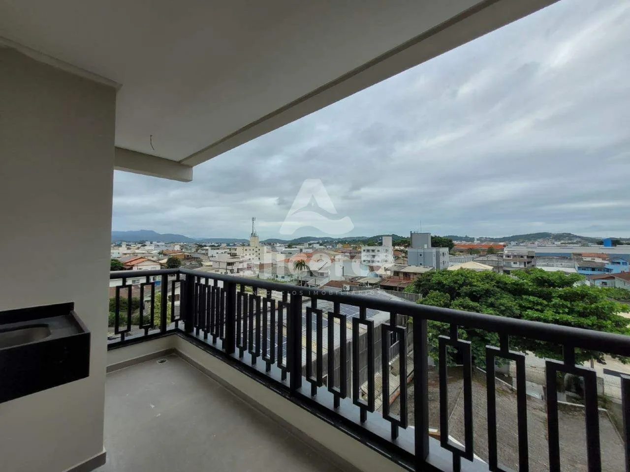 Imagem Apartamento à venda com 2 quartos 1 suíte, 75,67m² em Jardim Eldorado Palhoça