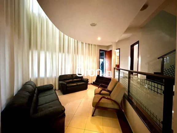Imagem Sobrado à venda, 540 m² por R$ 2.399.000,00 - Setor Central - Senador Canedo/GO