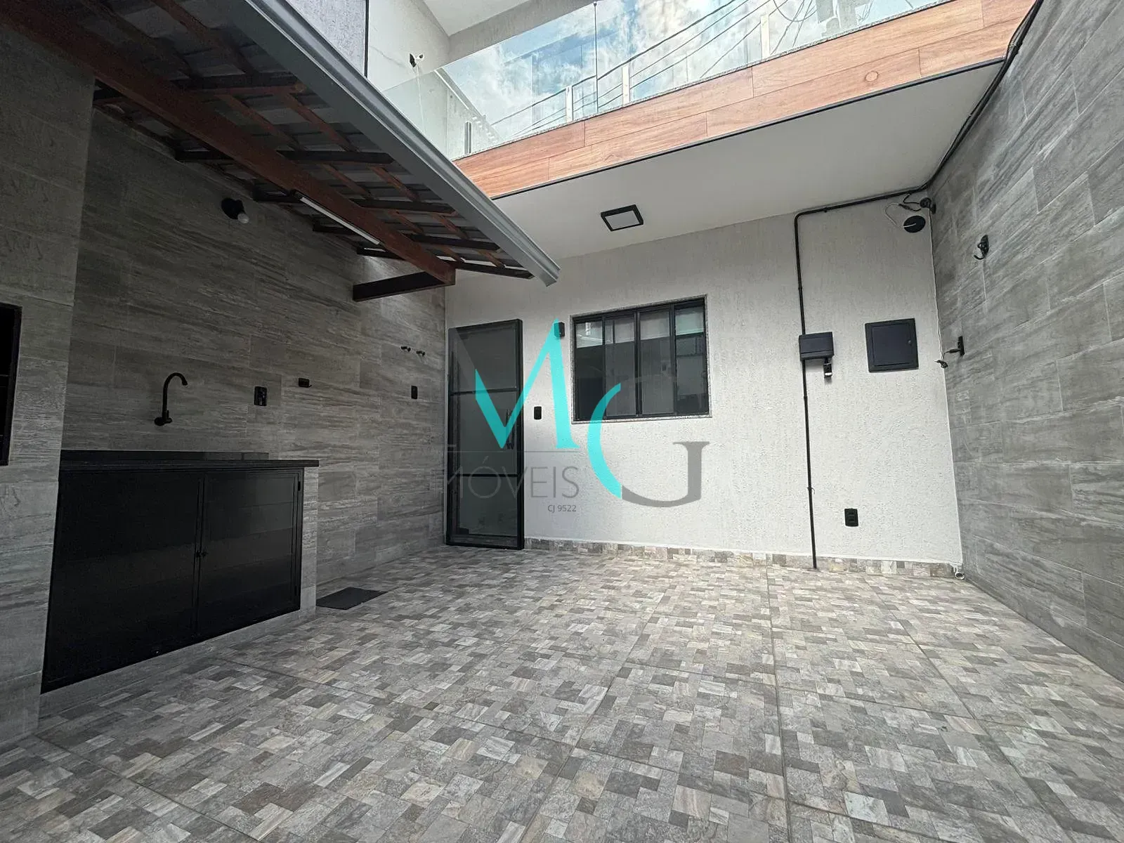 Imagem Casa Duplex à venda - 359 mil - Jardim Letícia -Campo Grande - RJ