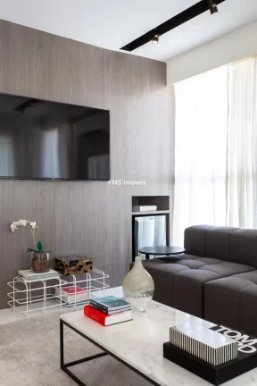 Imagem Imperdível apartamento para locação na Vila Nova Conceição com 1 suíte, 2 banheiros e 2 vagas de garagem. Confira!