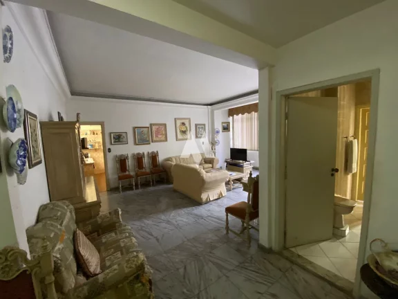 Imagem Apartamento à Venda de 3 dormitórios sendo 3 suítes - Gonzaga - Santos