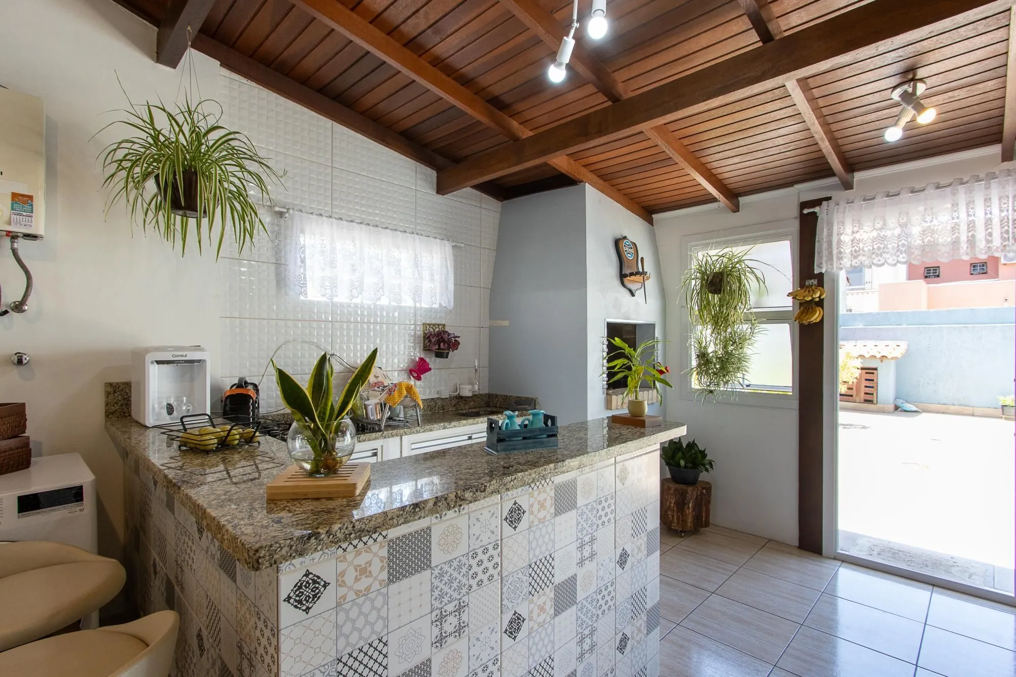 Imagem Casa para Venda - 110.14m², 2 dormitórios, sendo 1 suites, 2 vagas - Hípica