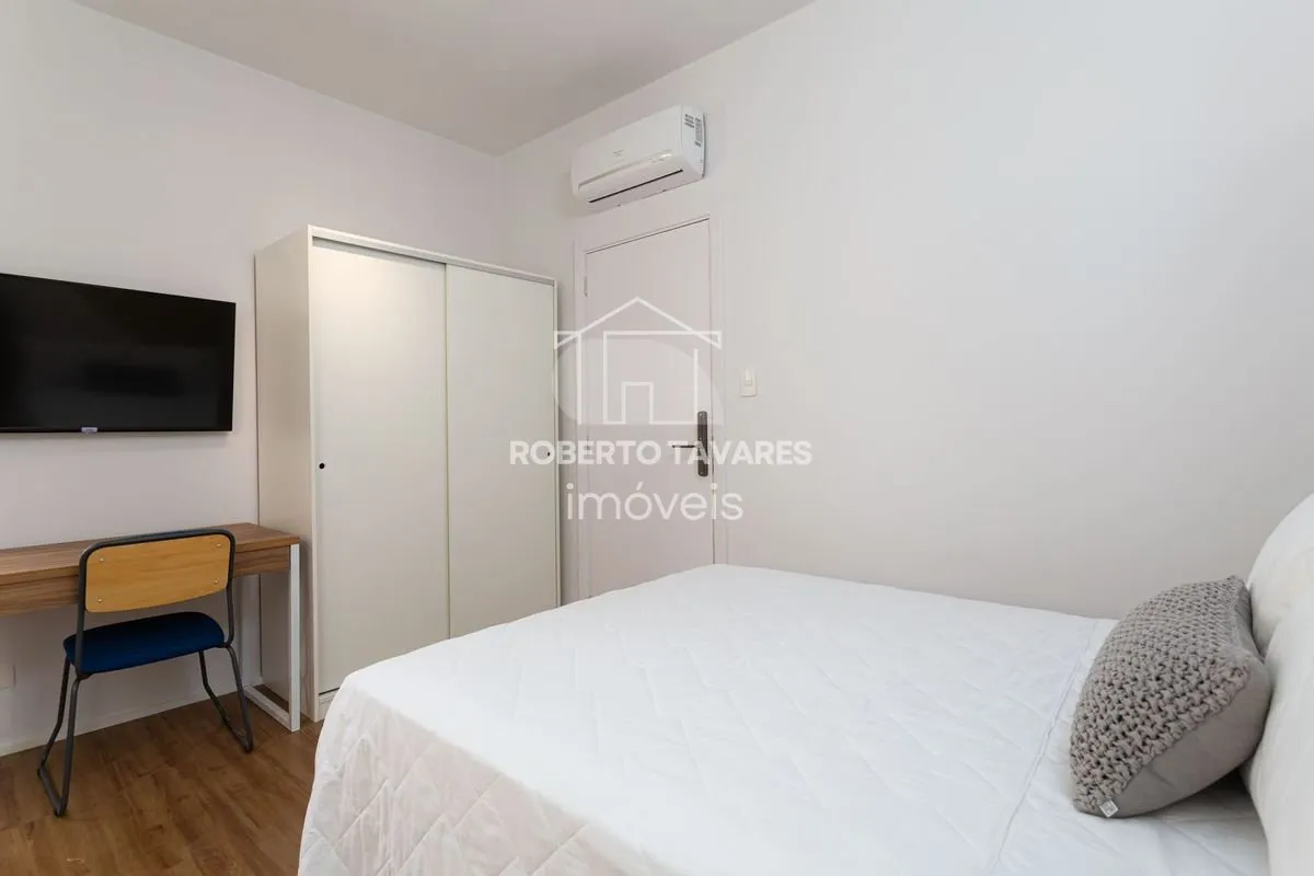 Imagem Apartamento Mobiliado e totalmente Reformado! 145 m2 úteis 5dts e 3 suítes, cozinha aberta para sala - Está a duas quadras da Av. Paulista.