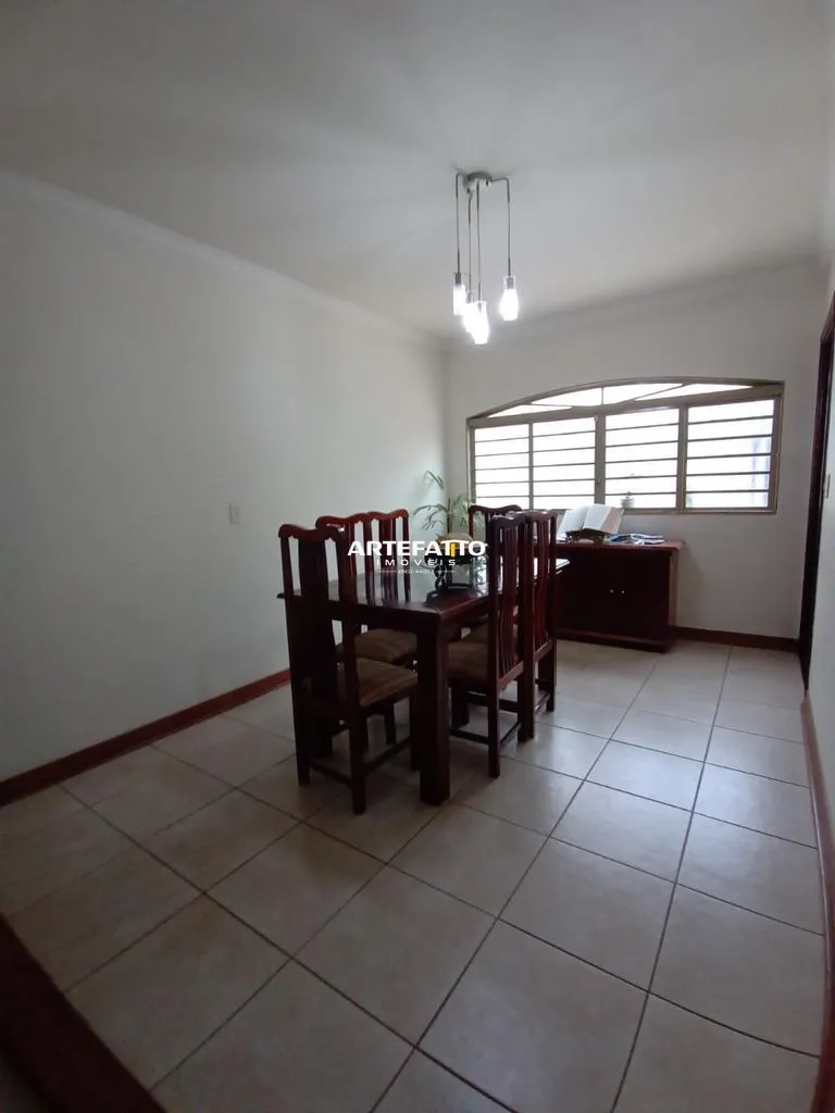 Imagem Sobrado à venda em Franca, Jardim Flórida, com 3 quartos, 380m2