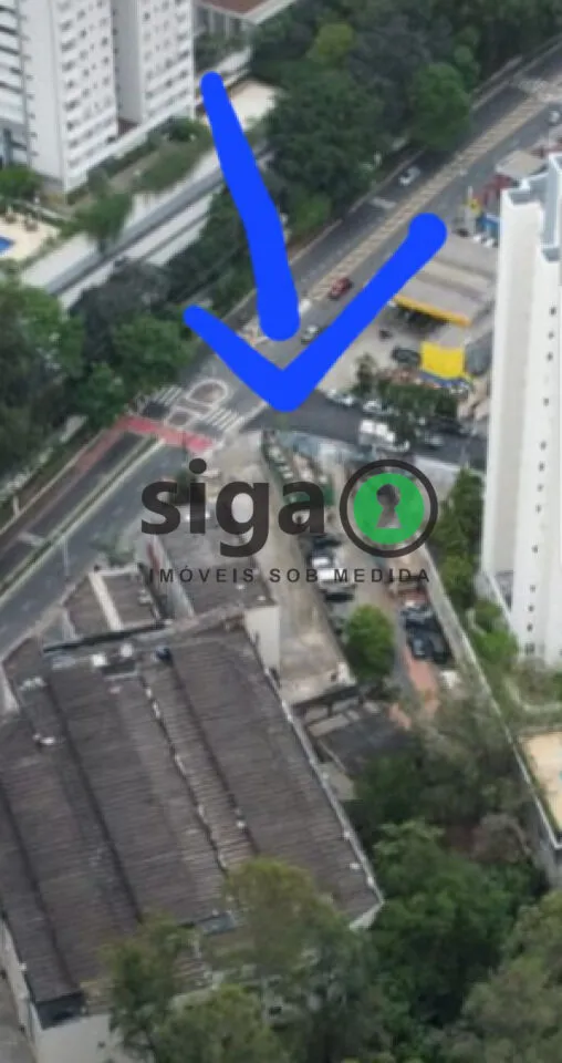 Imagem Área para Venda de 1.320m² na Na Vila Andrade - Morumbi