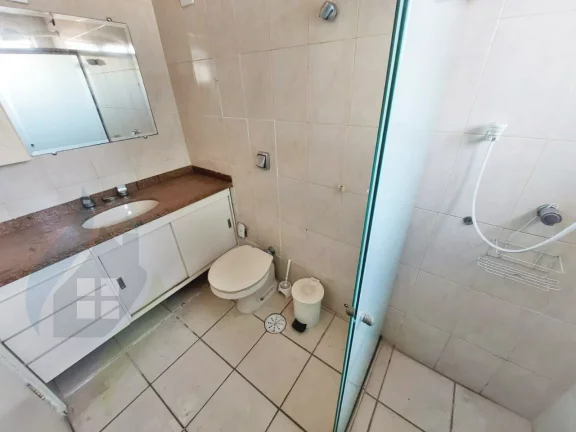 Imagem Apartamento com 145m², 4 dormitórios sendo 2 suítes, varanda, 3 banheiros, 2 vagas cobertas, em Rudge Ramos, São Bernardo do Campo