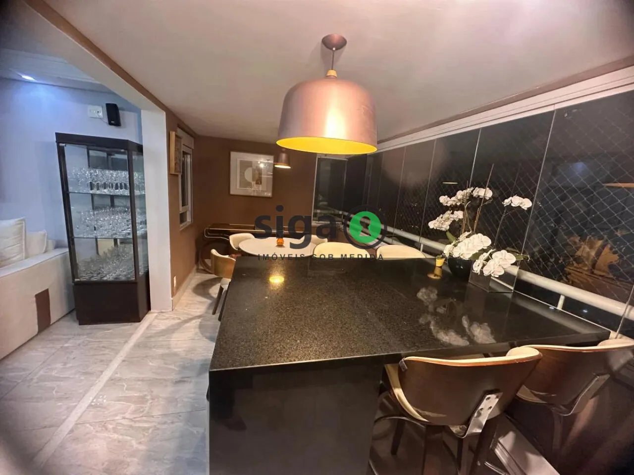 Imagem Apartamento com 3 dormitórios, 141m2, 2 vagas de garagem à venda no Panamby