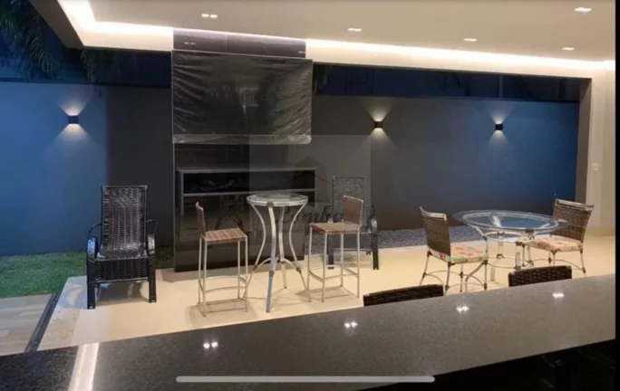 Imagem Casa de Luxo no Condomínio Villa Jardim - 4 Suítes, 3 Salas e 355 m² - Cuiabá-MT
