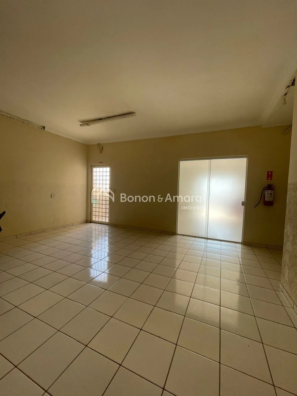 Imagem Sala Comercial para Locação - 300 m² - Centro de Paulínia/SP
