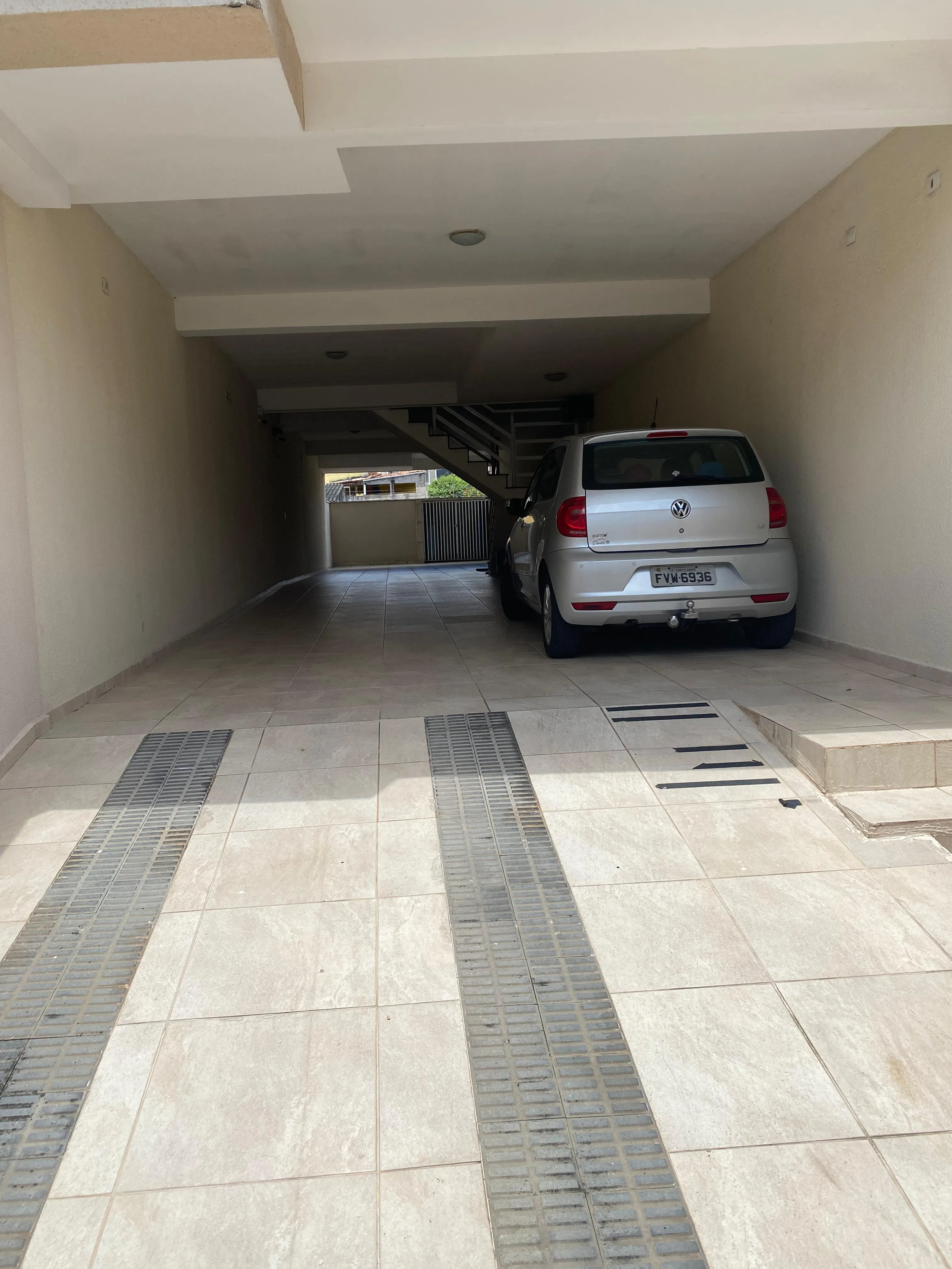 Imagem Imperdível: Apartamento à venda em cidade, bairro - 2 quartos, 1 sala, 1 banheiro, 1 vaga, 47m².