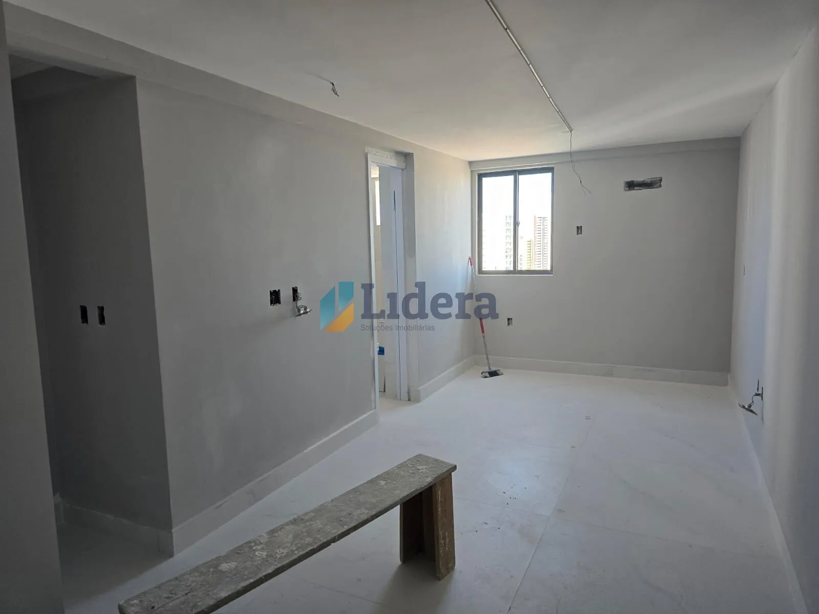 Imagem Apto Alto Padrão - 80m² - 3 quartos - 1 suite - Móveis projetados - em Manaíra, João Pessoa/PB