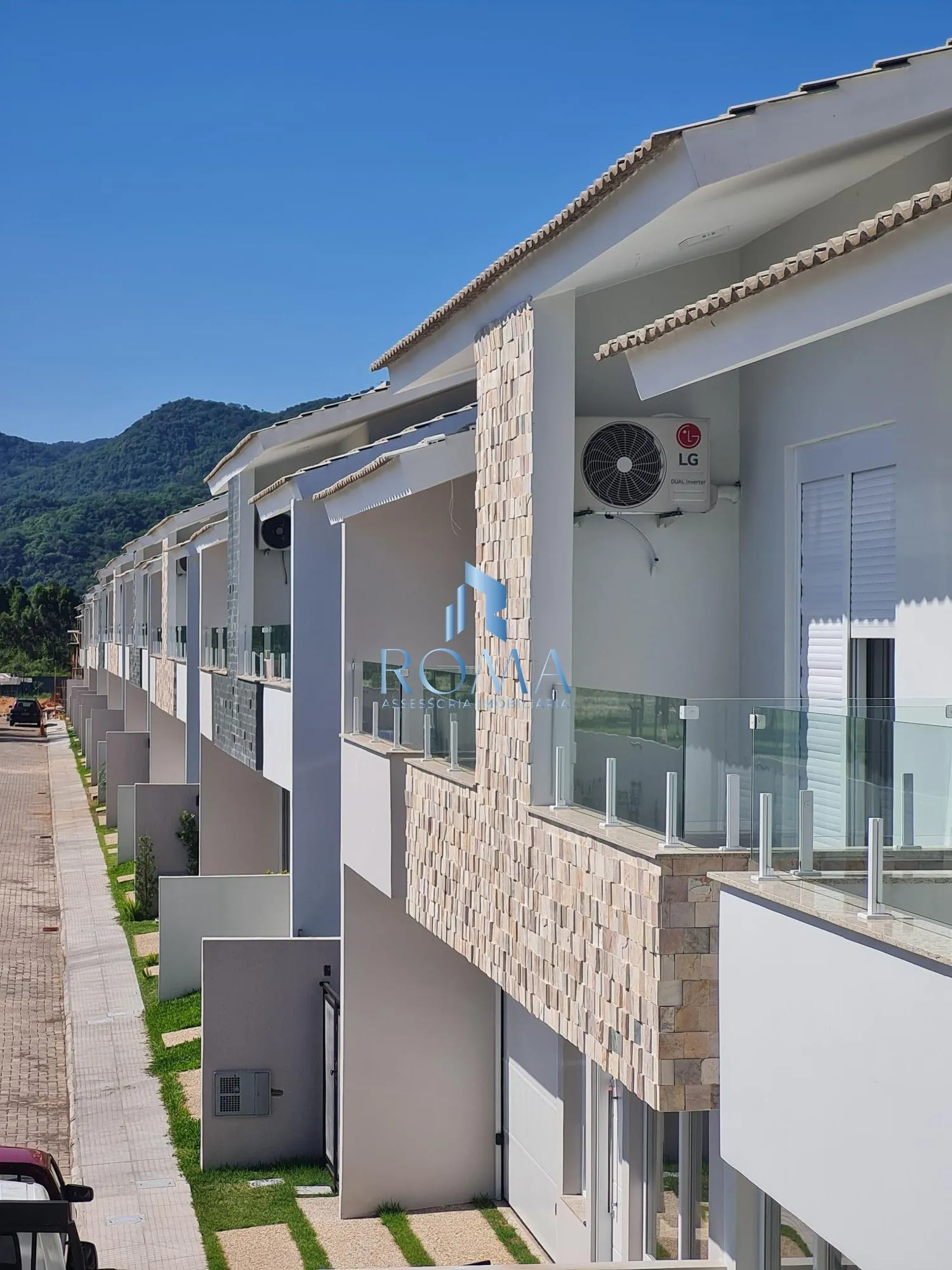 Foto do imóvel Casa em Condomínio 3 dormitórios à venda Camobi Santa Maria/RS