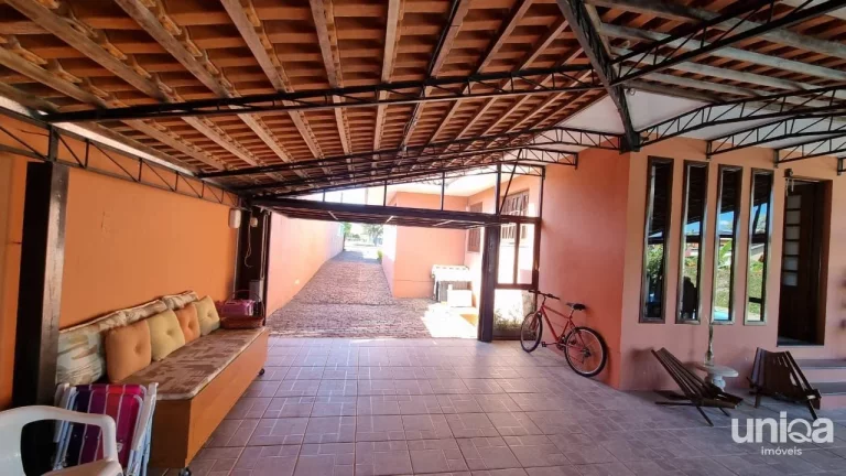 Imagem Ótima casa em bairro residencial entre o centro e a UFSM.