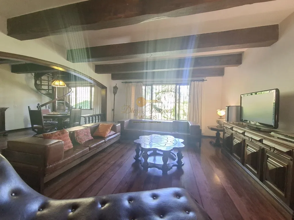 Imagem Casa para Venda em Teresópolis / RJ no bairro Albuquerque