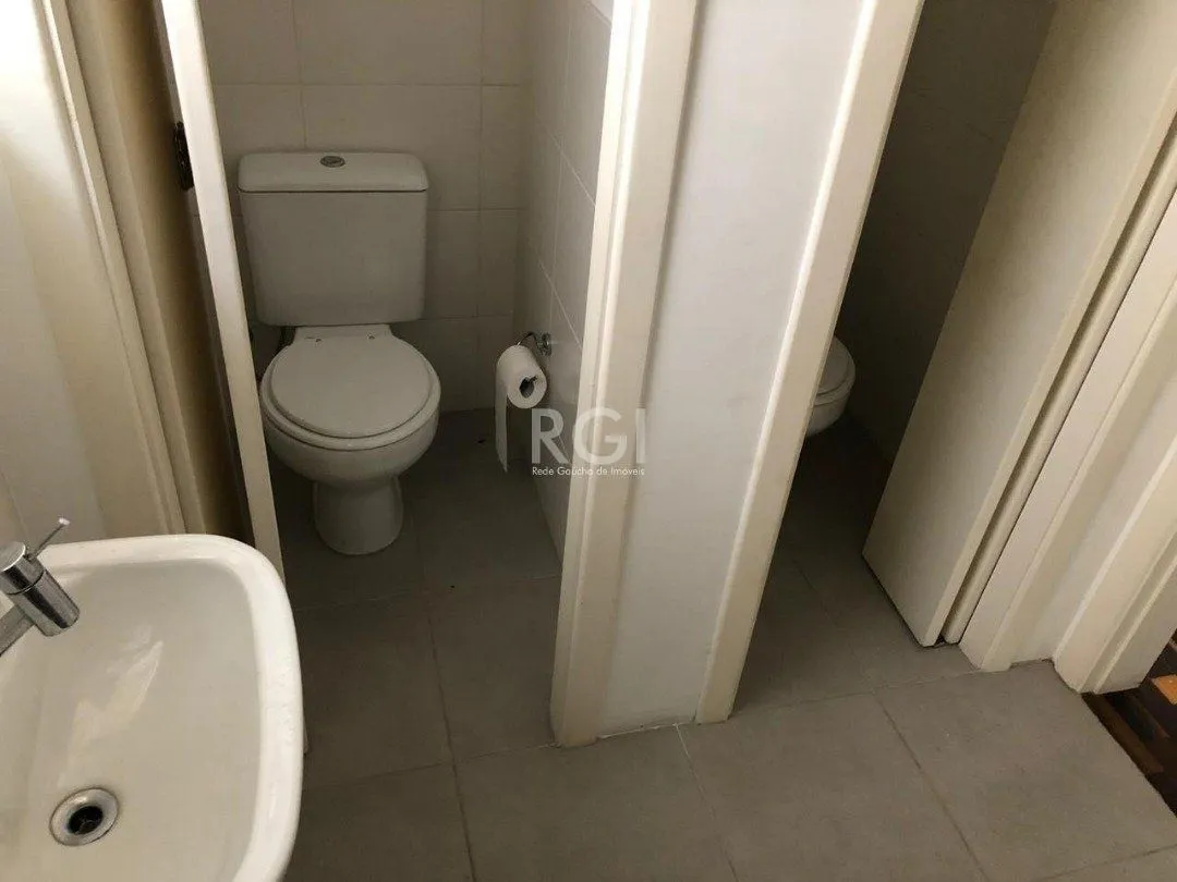 Imagem Casa Comercial para Venda - 0m², 0 dormitórios, Petrópolis
