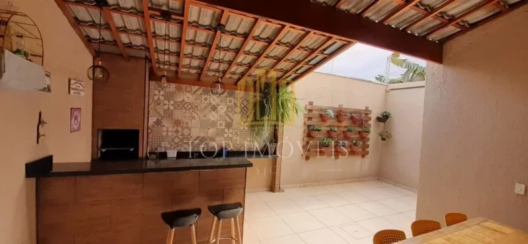 Imagem Maravilhoso sobrado triplex com 4 dormitórios no condominio Vistta