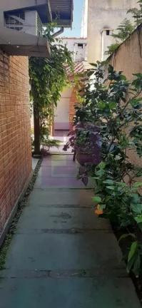 Imagem Casa bem localizada.Enseada!