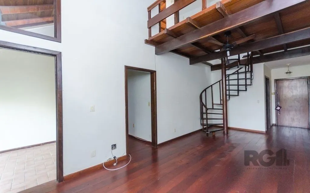 Imagem Ótima cobertura de 200 m² com 2 dormitórios e 1 vaga de garagem.