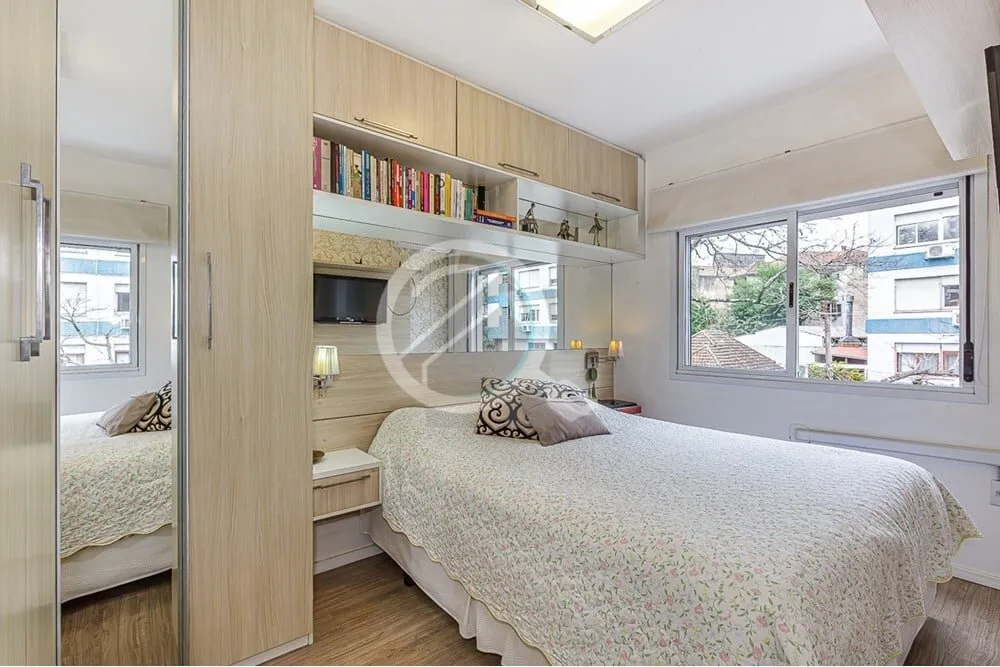 Imagem Apartamento mobiliado, 2 dormitórios, 1 suíte, churrasqueira, vaga dupla. Localizado no bairro Pet...