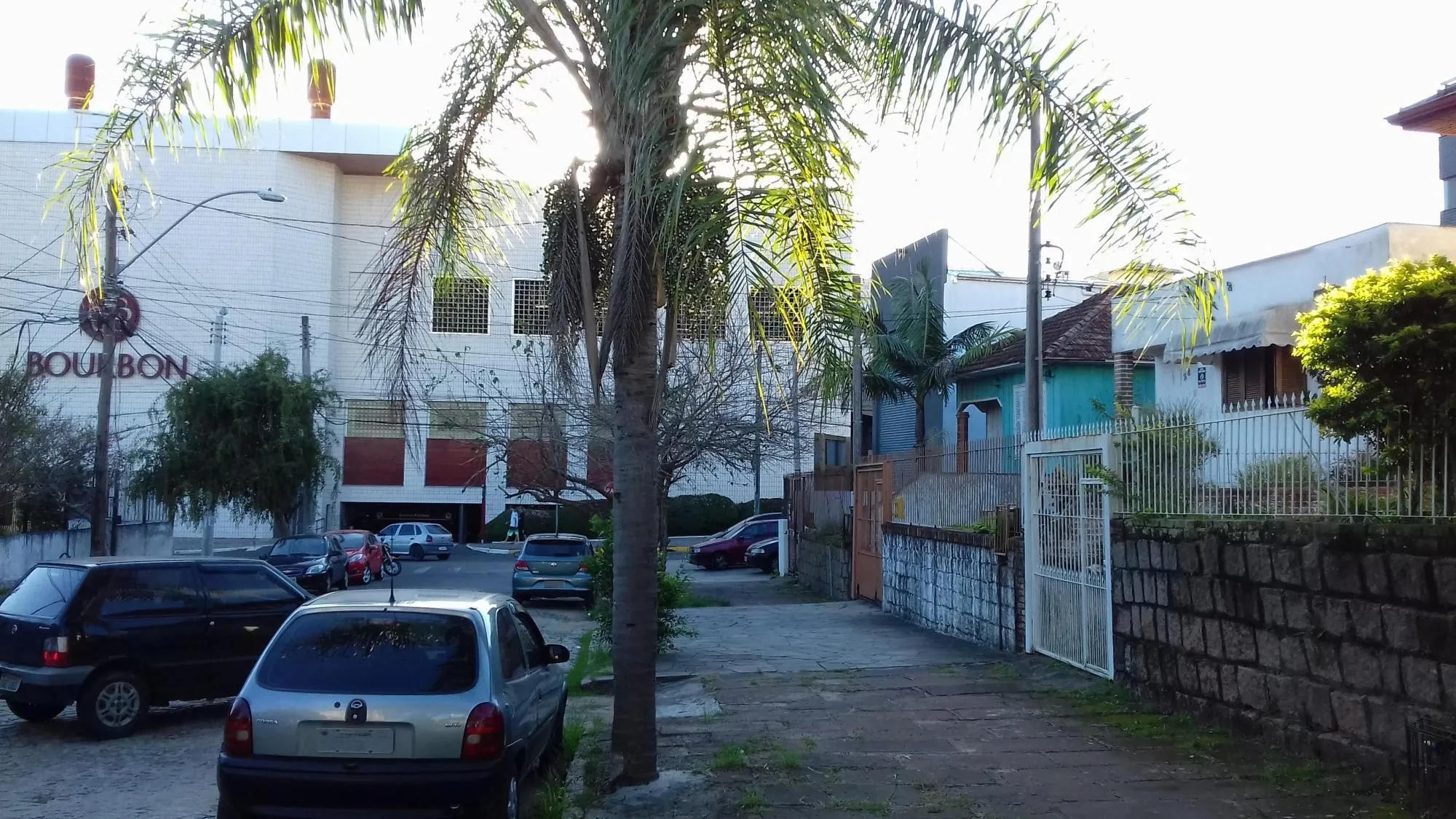 Imagem Casa para Venda - 91m², 2 dormitórios, 1 vaga - Jardim Botânico
