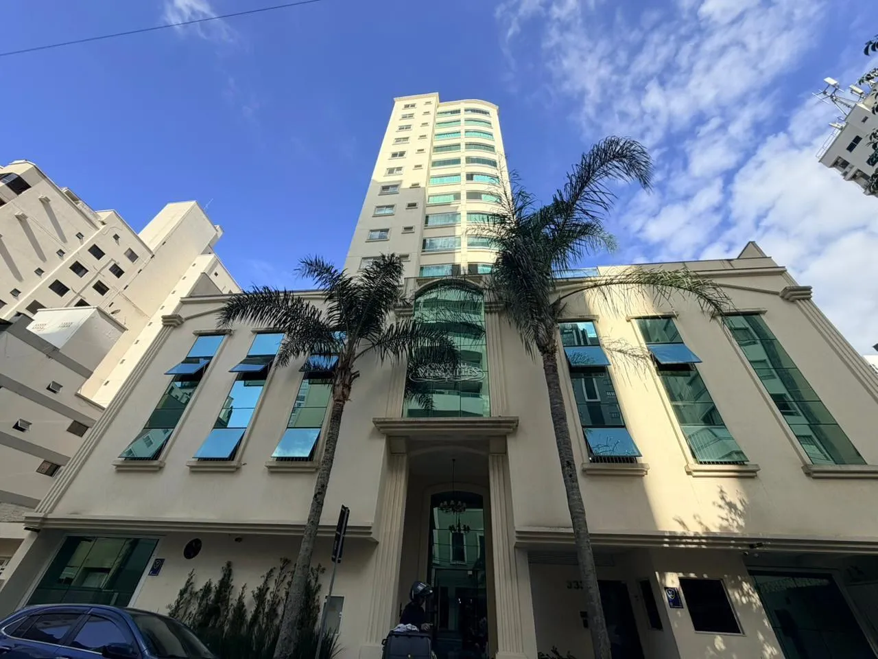Foto do imóvel Apartamento à venda com 177m2 por R$ 2.700.000,00