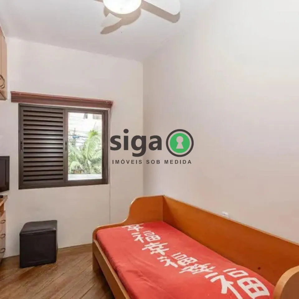 Imagem Casa na Vila Mariana com varanda e localização estratégica perto do metrô.