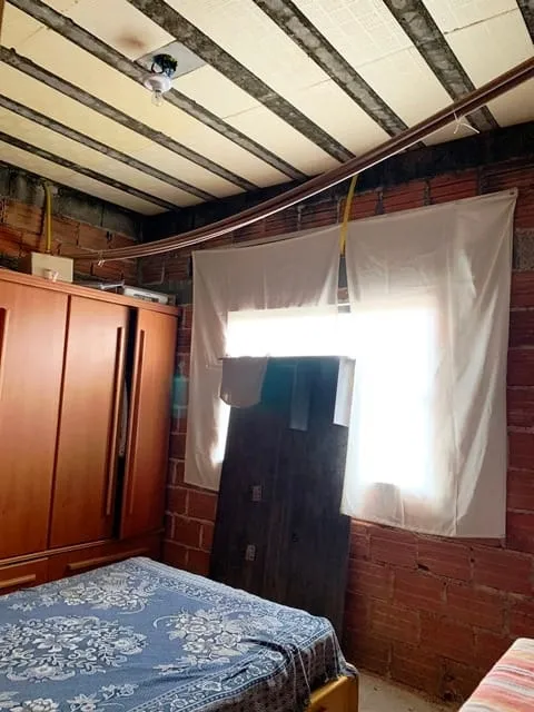 Imagem Casa à venda 3 Quartos, 1 Suite, 2 Vagas, Residencial Mombaça, Pindamonhangaba - SP