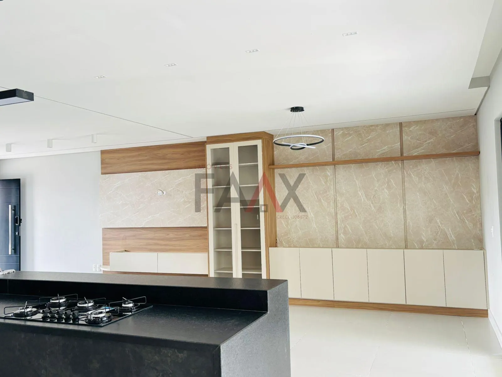 Imagem Sobrado de alto padrão disponível para locação no Alto da XV. 235 m²
